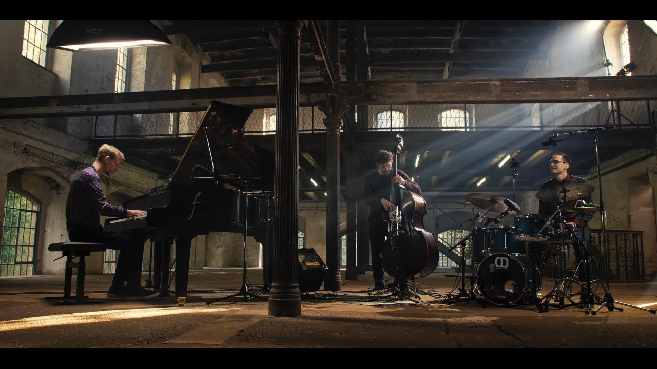 Martin Listabarth Trio - Echoes In The Dust (In Her Footsteps)