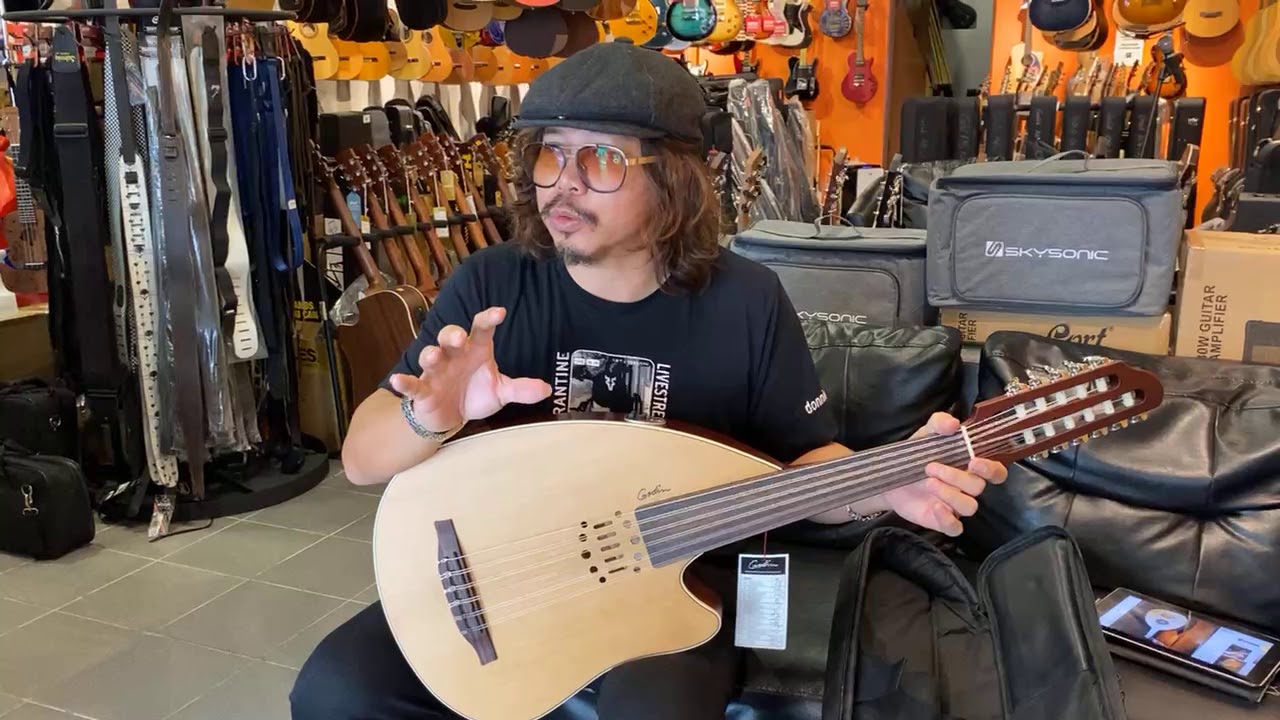Unboxing Video : Godin MultiOUD Encore Nylon SG