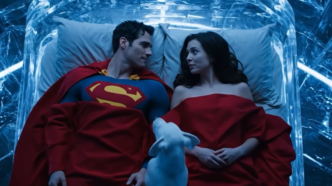AI Lois Lane interviews Superman [Veo 3]