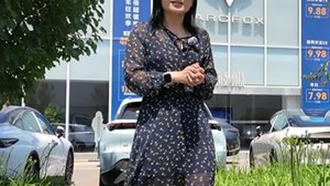 购车指标翻倍，北汽极狐门店实探阿尔法S5 购车指标翻倍，北汽极狐门店实探阿尔法S5，价格 9.98 万起，0 首付 0 利率。