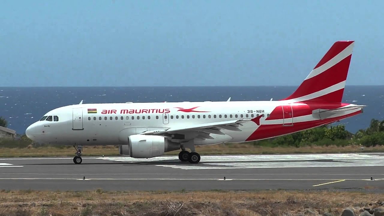 Air Mauritius 247,décollage de St Pierre-Pierrefonds(ZSE)
