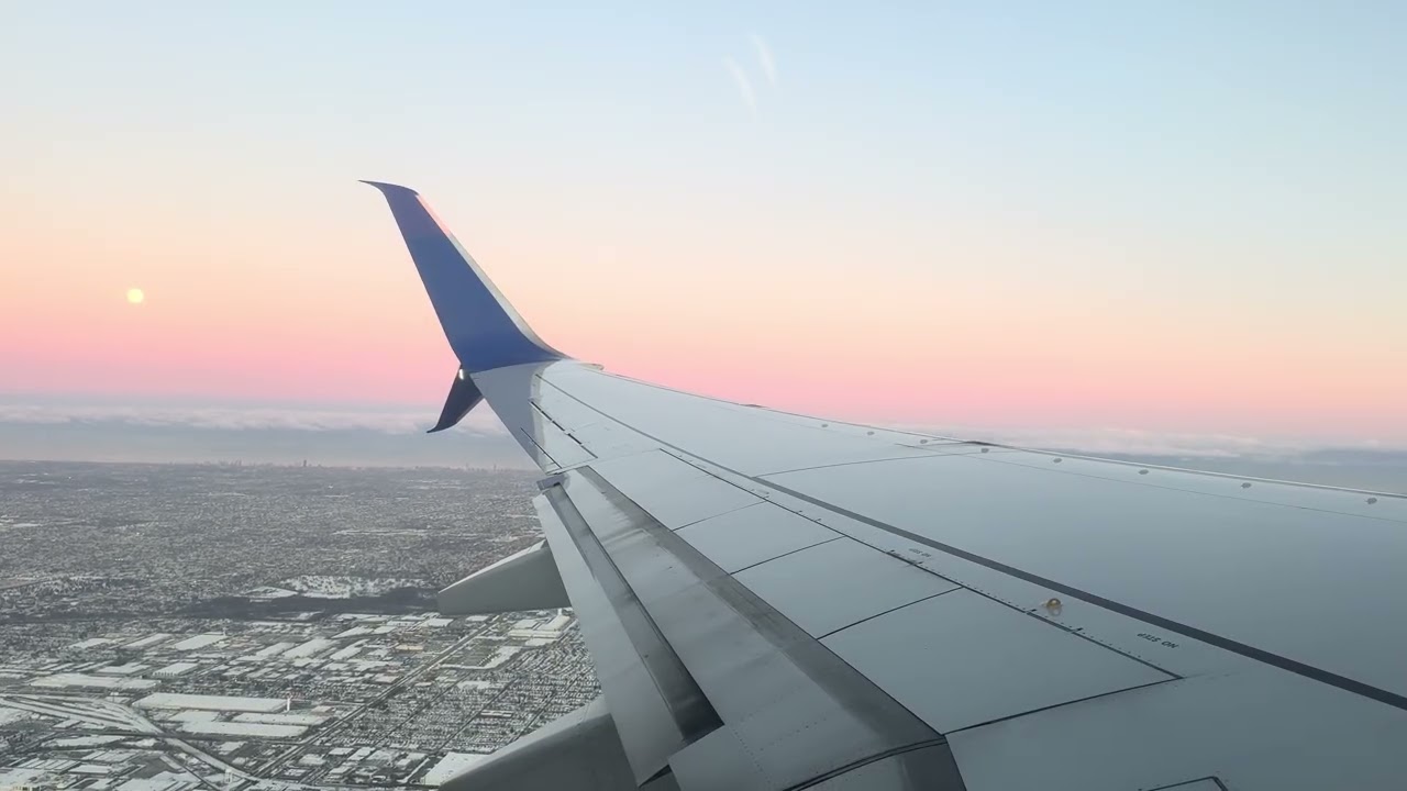 Evening Snowy Takeoff on United Airlines | O’Hare to Ft Myers 