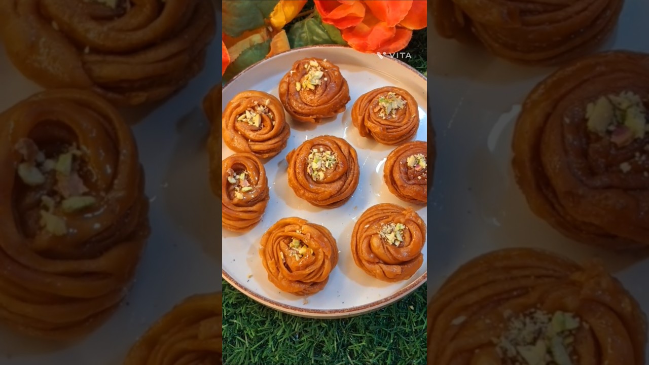 😋Designer Methi Mathri Recipe 😋🤤🤡Holi special 🤡 #shorts #trending #viralvideo