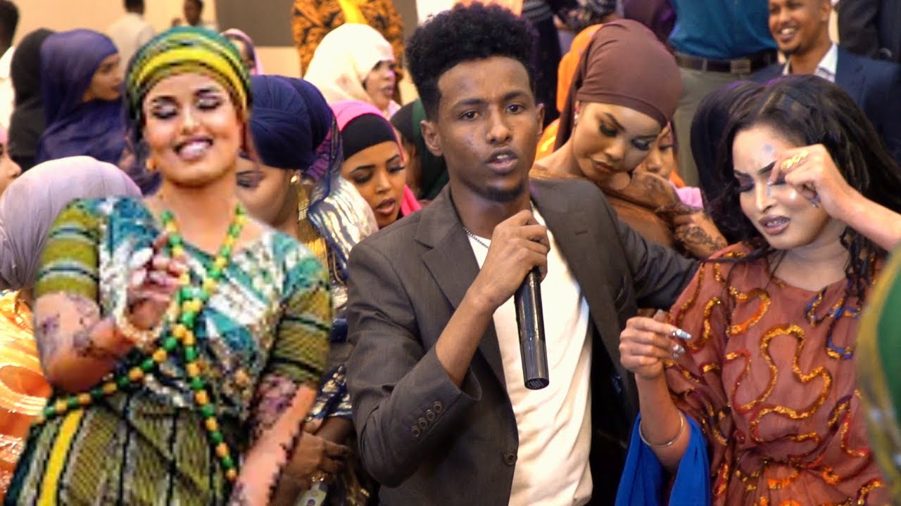 ISMAACIIL AARKA IYO WARDA HAPPY OO SHIDAY AROOSKA HAPPY AHMED