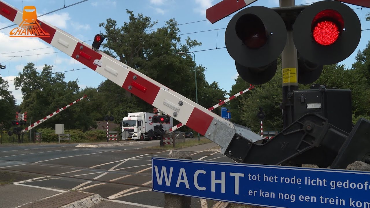 DUTCH RAILROAD CROSSING - Maarsbergen - Woudenbergseweg