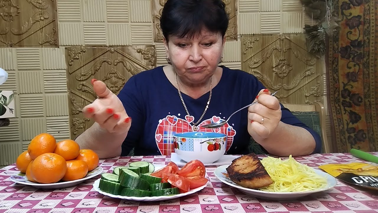 Мукбанг. Обо всём по немножку. 