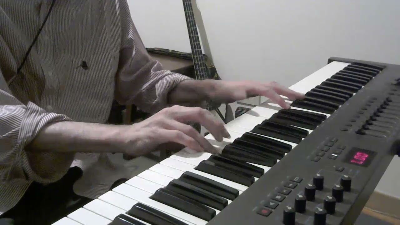 SIMPLE MINDS -  Upon The Catwalk Barrowland 85 Version  Piano Chords Cover