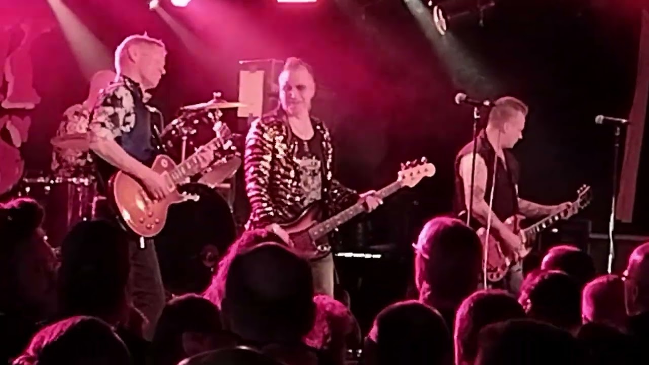 Black Devils feat. Ile Kallio & Janne Louhivuori (Hur­ri­ga­nes Show) Lutakko 28.11.2025