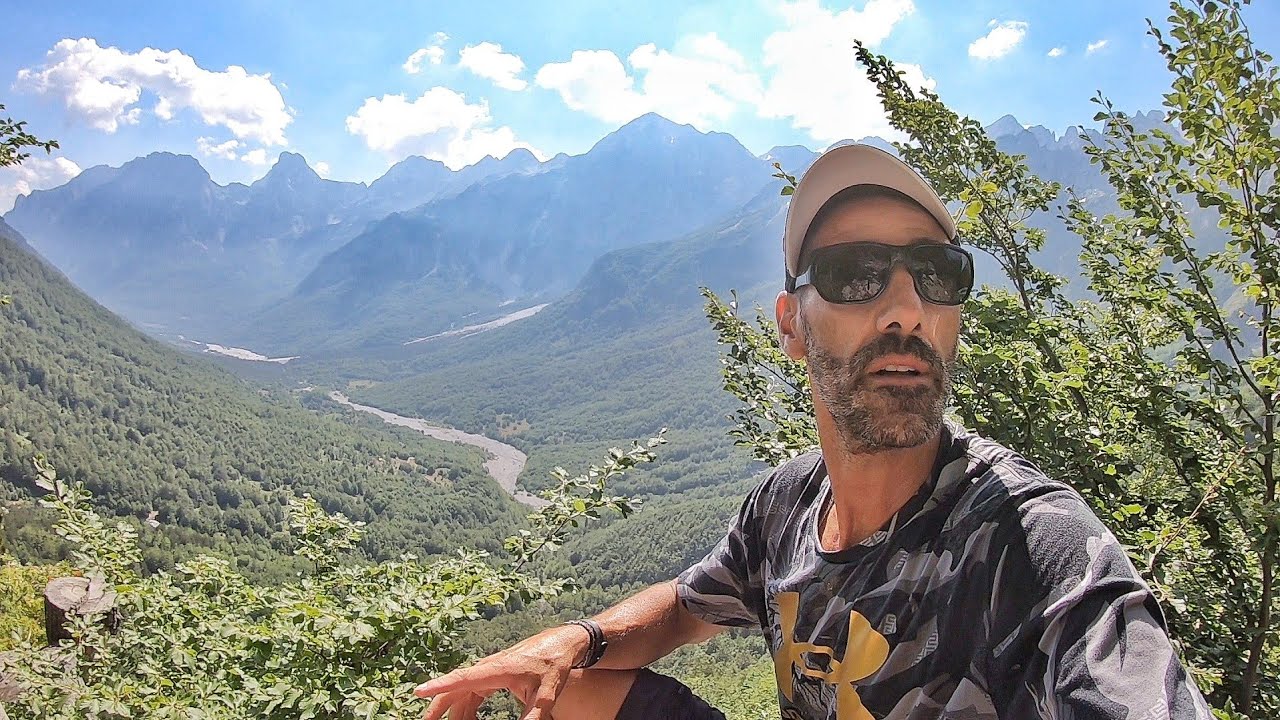 ASÍ ES VIAJAR AL DESTINO MENOS CONOCIDO DE EUROPA 🇦🇱