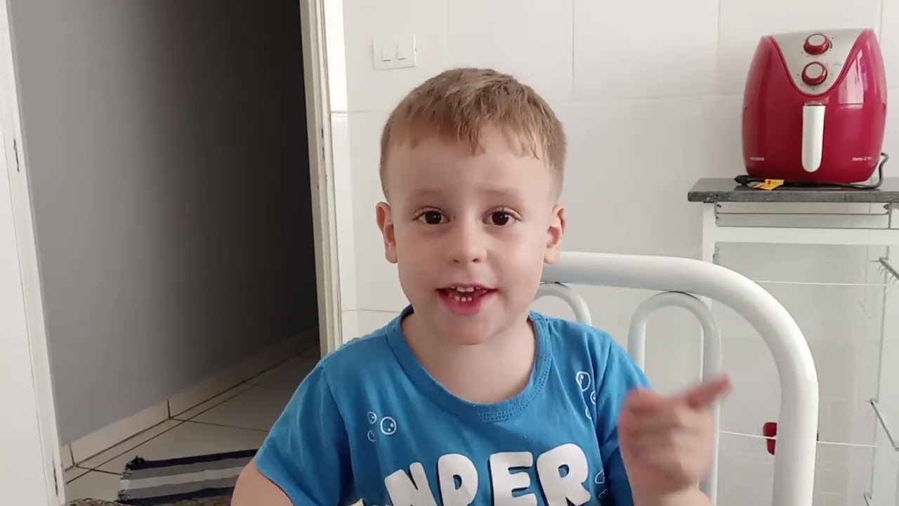GANHEI UM ESTOJO GRANDE