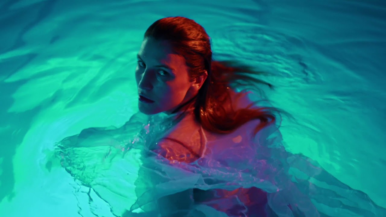 Stray Theories - A Moment In Time