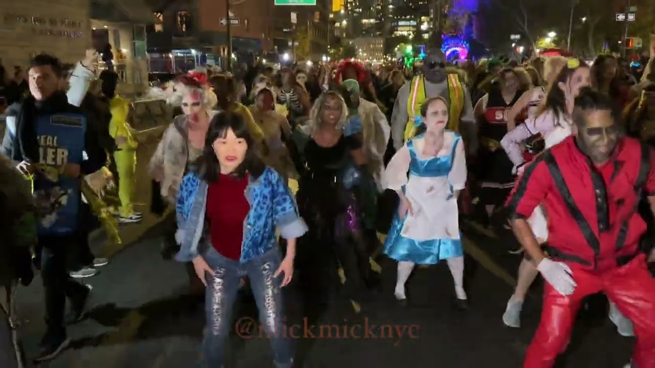 Thriller 🧟 The Village Halloween Parade 2022