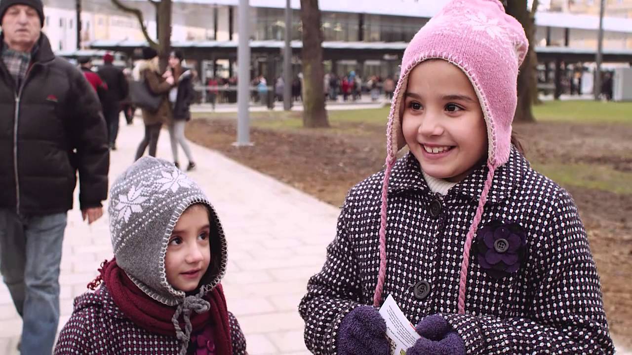 Königsplatz Eröffnung - Einfahrt der ersten Straßenbahn