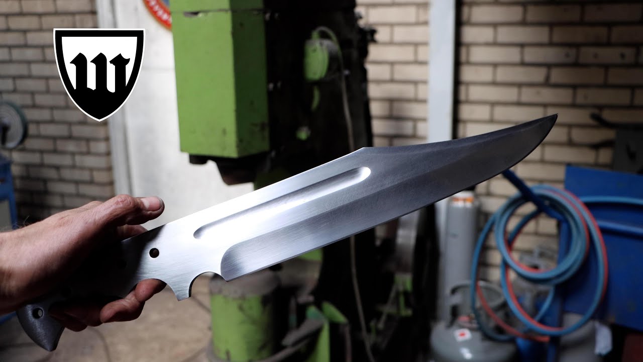 Forging a huge bowie knife, the complete movie.