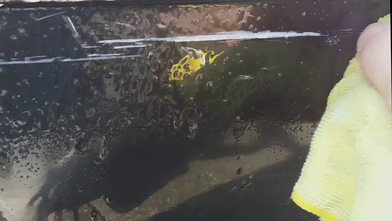 safely remove scrapes Scuffs transfers and scratches from boat gel coat