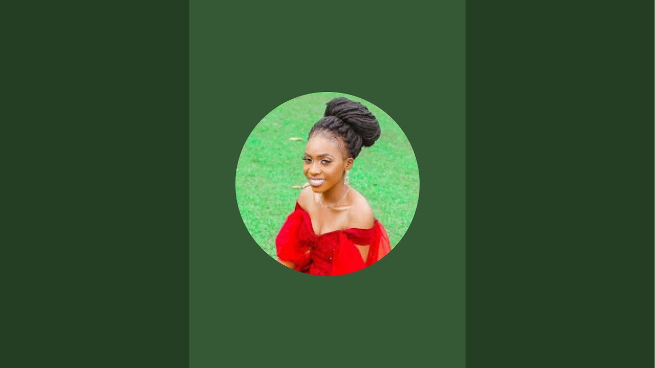 Busayo Akinseye  is live! Another day of makeup training.