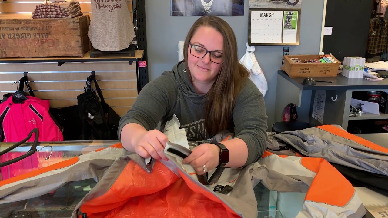 How To Fold Motorcycle Rain Gear | TSI Harley-Davidson