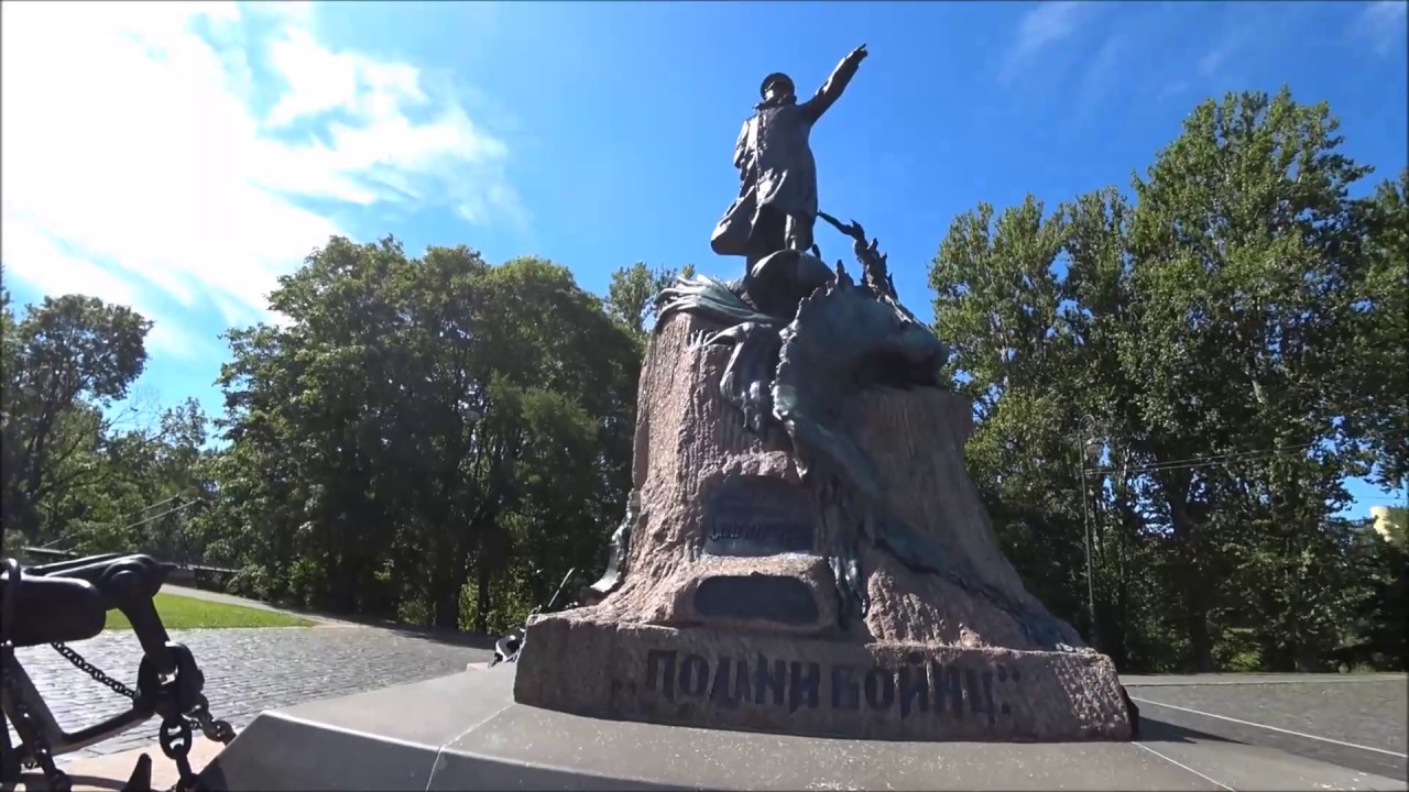 98. МУЖА В БАНЮ, САМА В КРОНШТАДТ. ПАМЯТНИК АДМИРАЛУ МАКАРОВУ.
