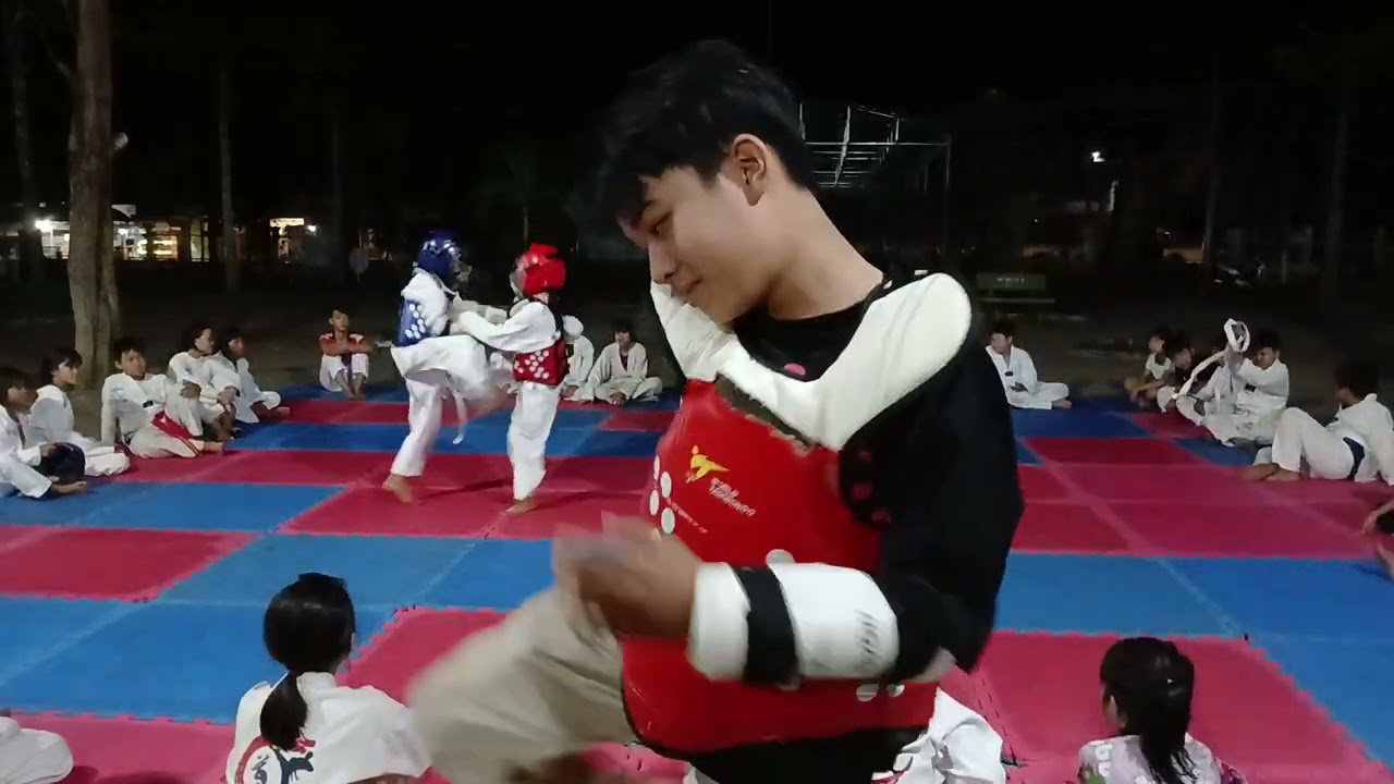 Taekwondo Đức Tâm tập đối kháng part 2       ngày 13/1/2026