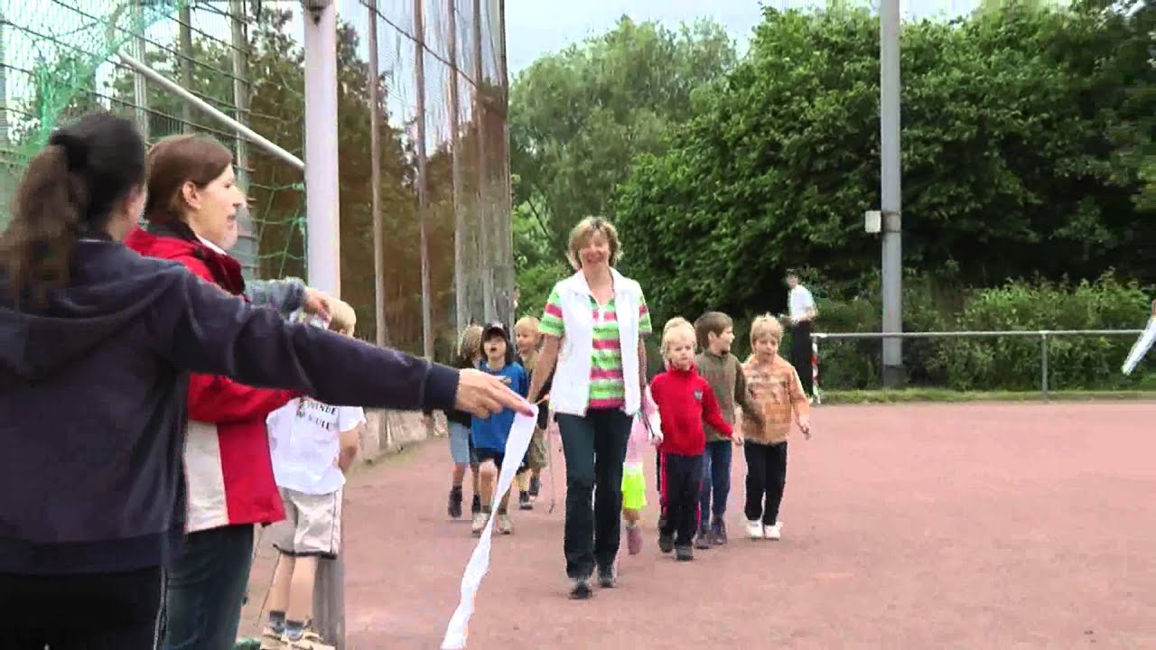 Sponsorenlauf Ernst-Goebel-Schule.wmv