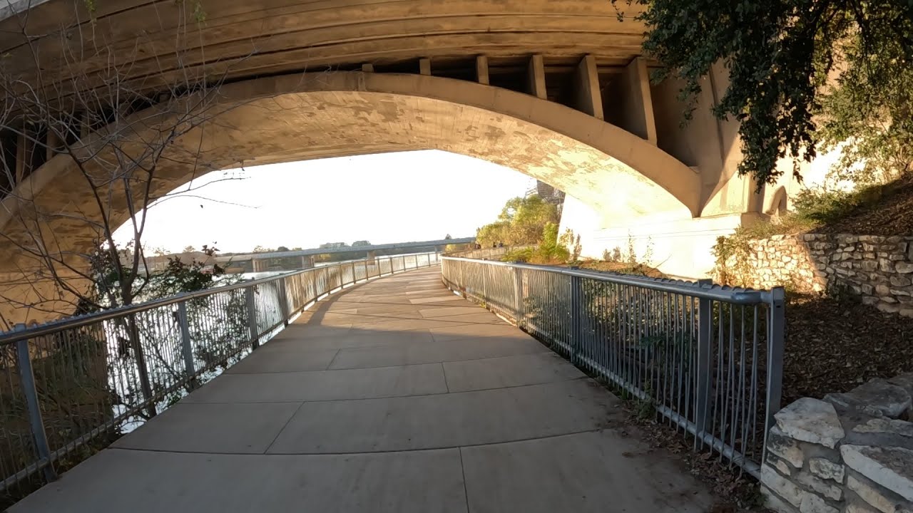 Downtown Austin Hike and Bike Trail, Walking POV (December 30, 2025)