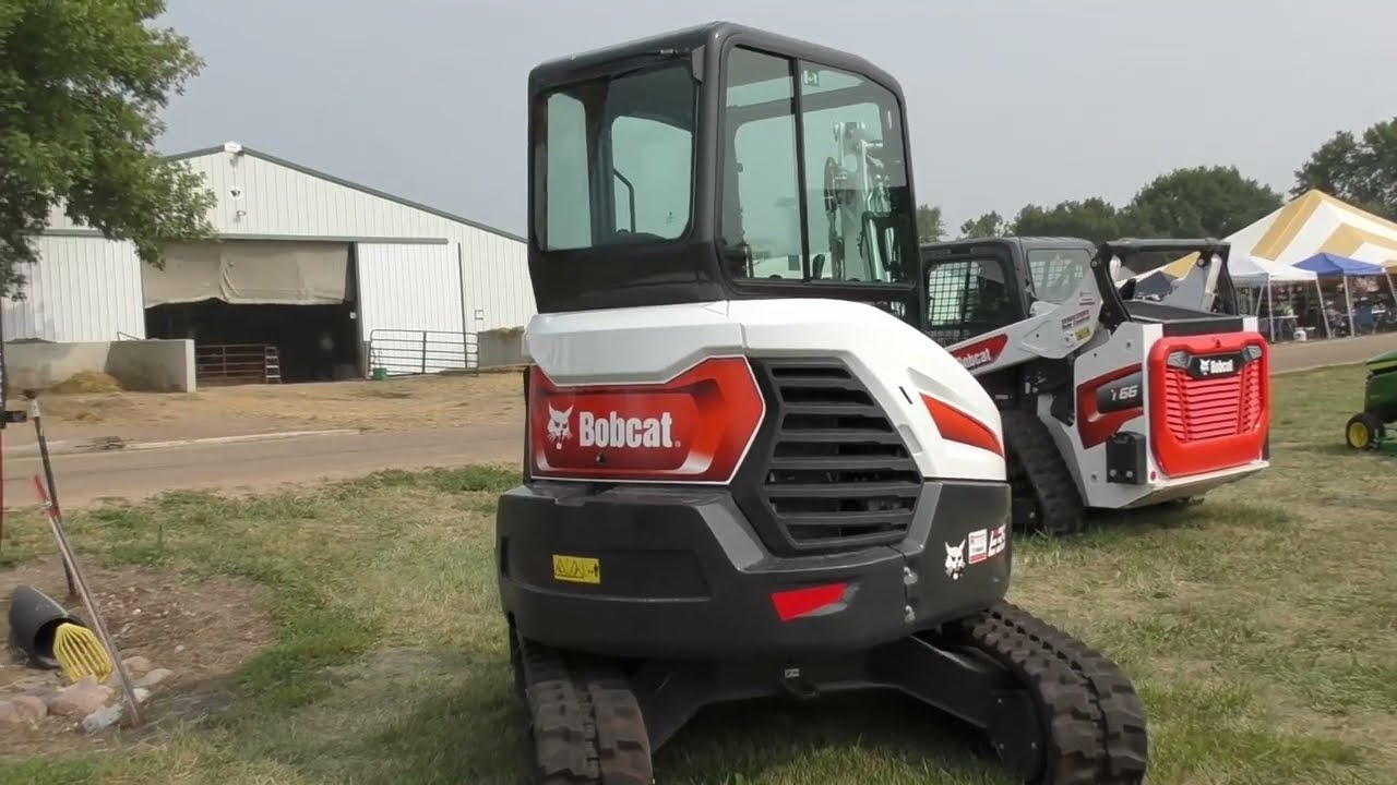 BOBCAT E35 EXCAVATOR