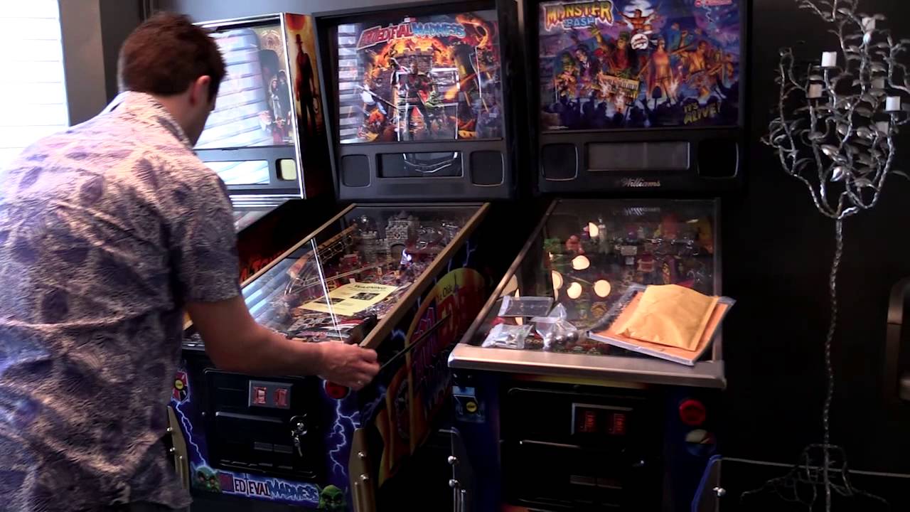 Medieval Madness Remake Pinball Unboxing Marc Savard