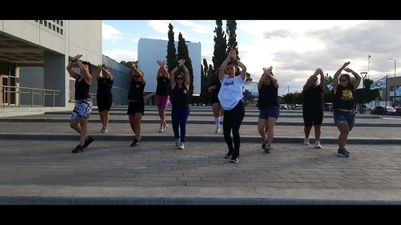 Die With a Smile ( Versión Bachata) Lady Gaga,Bruno Mars. Zumba FITNESS 💃 #itatigutierrez. 