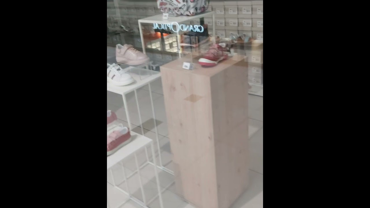 OC Krakov otevřeně obchody