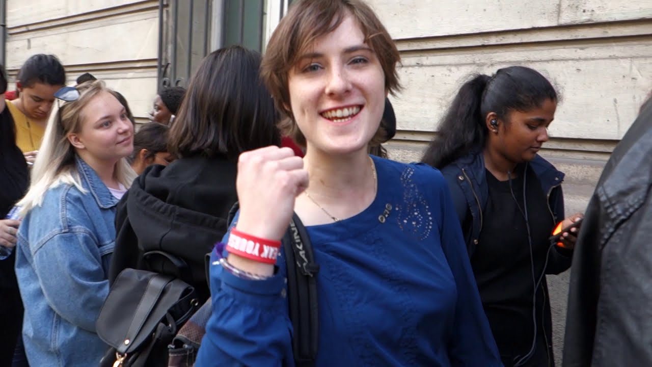 BTS (방탄소년단) POP UP STORE IN PARIS【 DAY 3 】QUEUE IS PRETTY LONG 190606 2019.06.06 by Nowayfarer ᴴᴰ