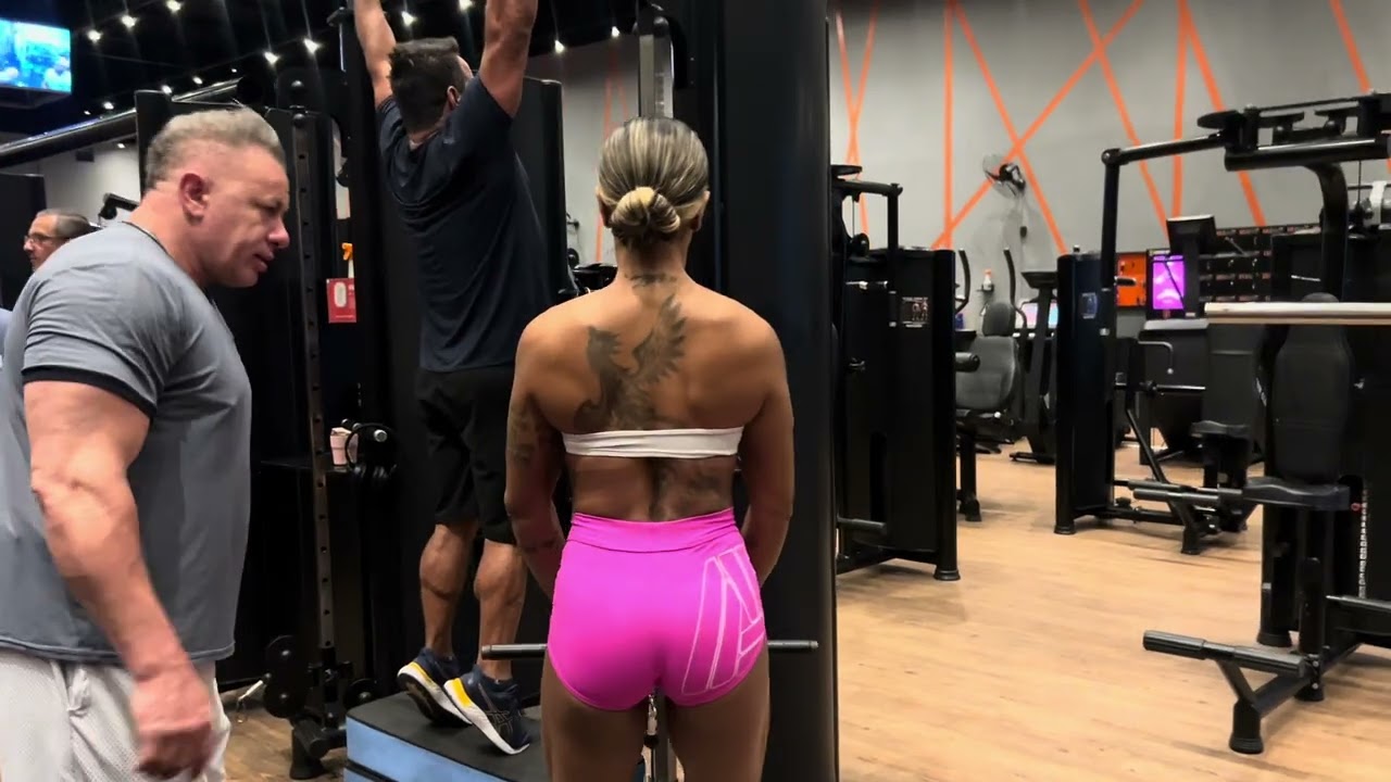 Treino de ombros