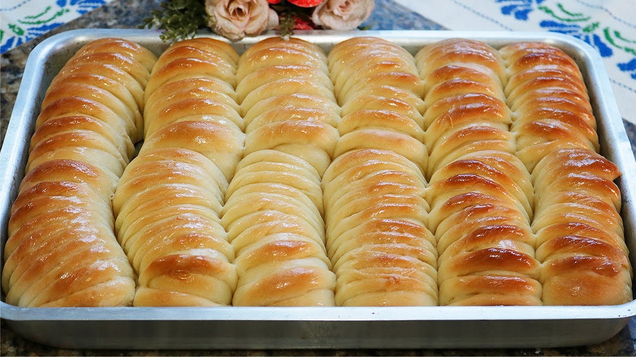 RECEITA FÁCIL DE PÃO DE CREME DE LEITE FOFINHO E GOSTOSO - MARIA MONTANHER - BATEU TÁ PRONTO