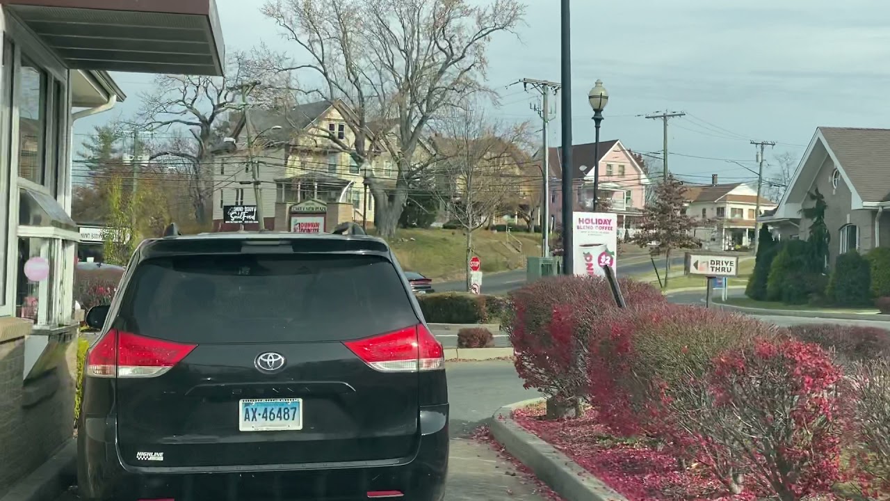 Meriden ct Downtown drive-through￼