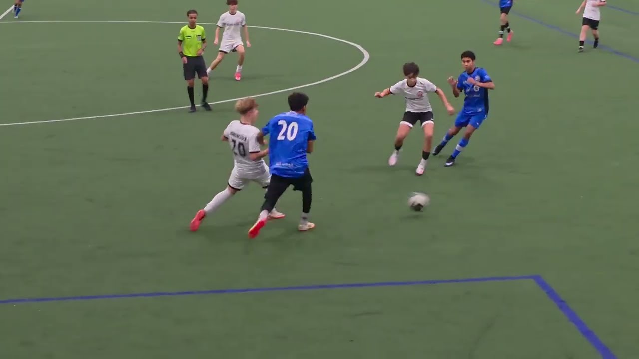 AS Brossard U15 M LDIR 2011 vs Lakeshore Soccer Club U15 M LDIR 2011 le 6 déc  2025. Score 1 à 3
