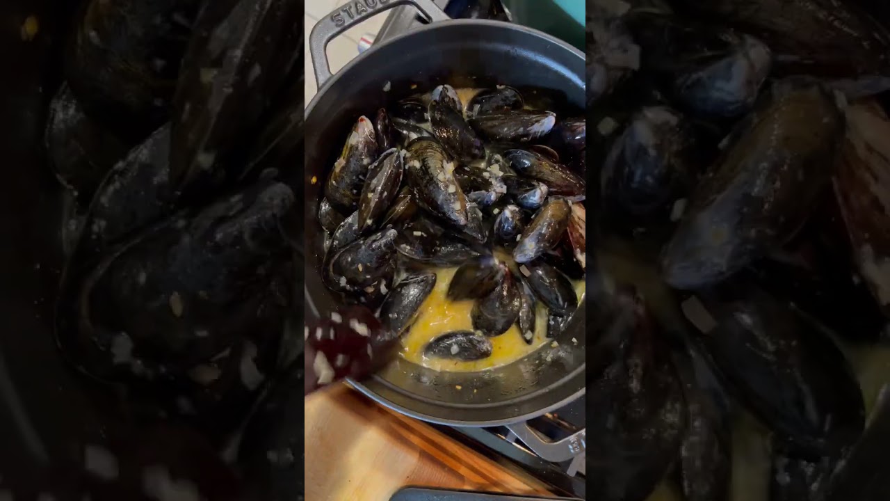 Мидии, приготовленные на пару в белом вине, вкуснее, чем в ресторане