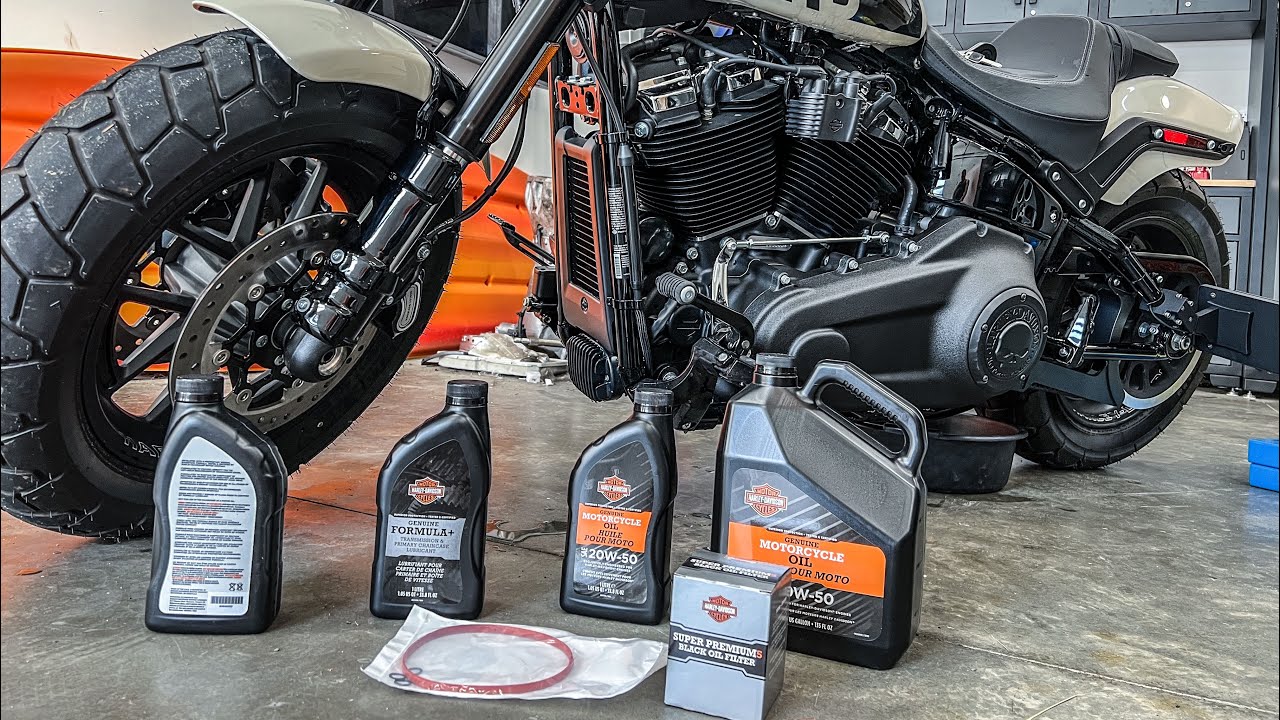 HOW TO CHANGE OIL TRANSMISSION FLUID AND PRIMARY CHAIN FLUID HARLEY 114 FAT BOB