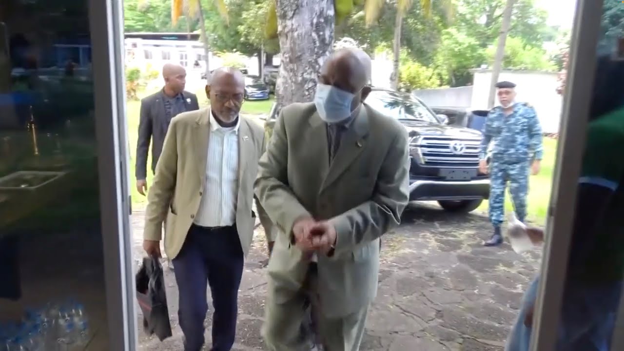 Azali a r&eacute;uni ses ministres et les gouverneurs &agrave; Beit-salam