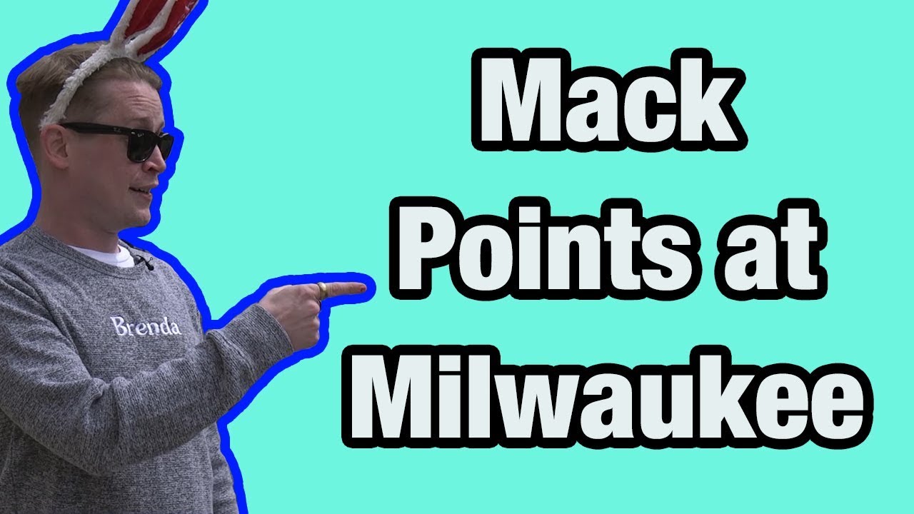 Macaulay Culkin Points at Milwaukee