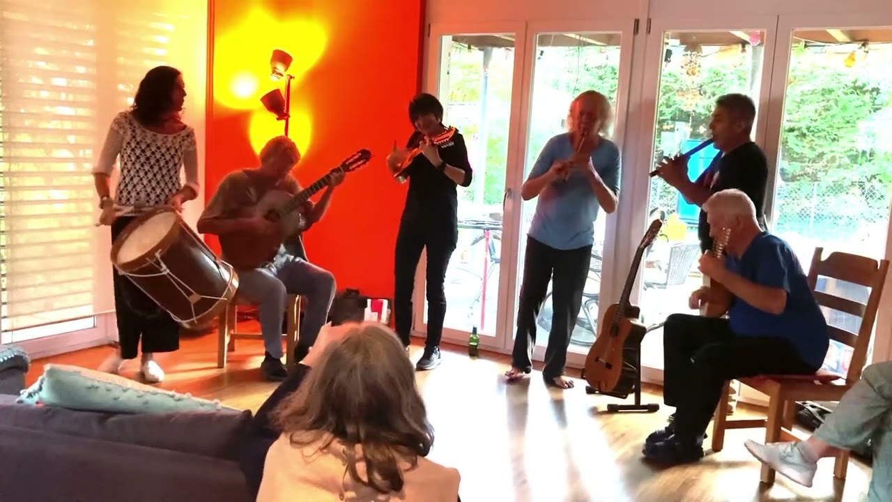 Saririway (Nina Dimitri y Los Alpiandinos)