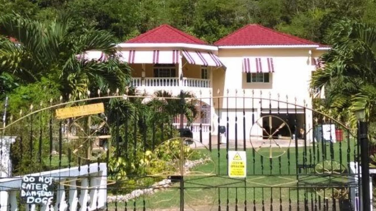 Luxurious and Spacious 8 Bedroom 6 Bathroom House for sale in Barnstaple, Jackson Town, Trelawny