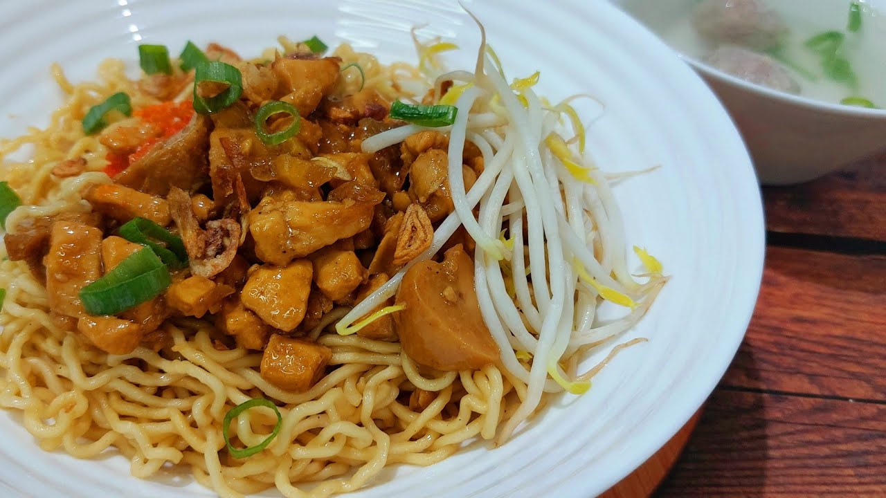 Mie Ayam Jamur | Resep Rumahan Buat Keluarga | Chicken Mushroom Noodles | Nael Onion