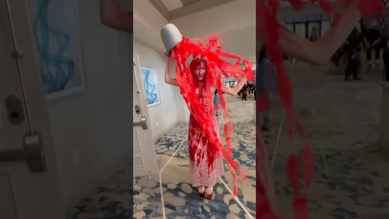 Did you see Carrie at Spooky Empire? #carrie #horror #spookyempire #spooky #scary #cosplay