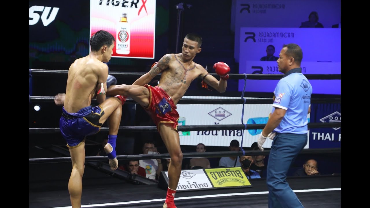 ปานเพชร เหลี่ยมธนวัฒ VS เพชรน้ํางาม เกียรติพันธมิตร