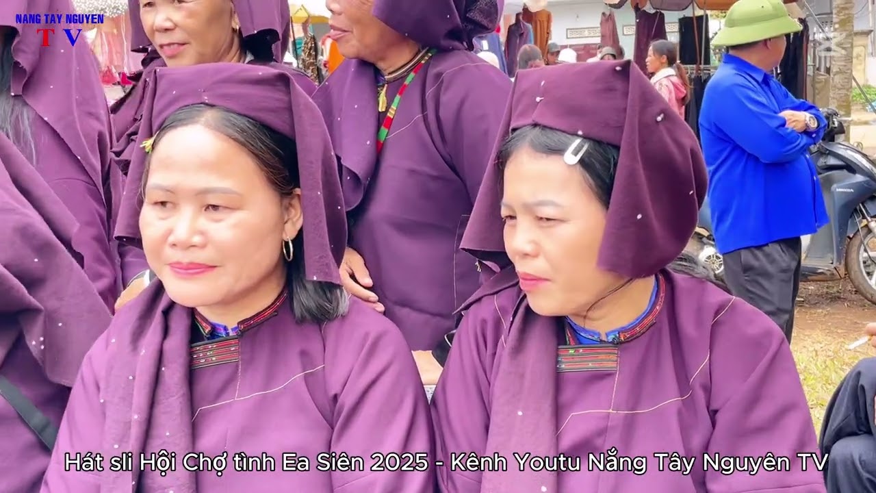 Giờ chia tay sắp đến rồi, mà sao câu hát vẫn nặng lòng thế người ơi