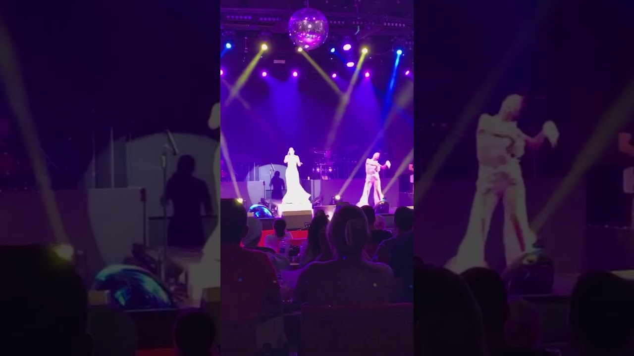 Ebru Gündes - Fesuphanallah / Aldirma deli gönlüm / Meyhaneci Canli Sueno 2019 yaz konseri