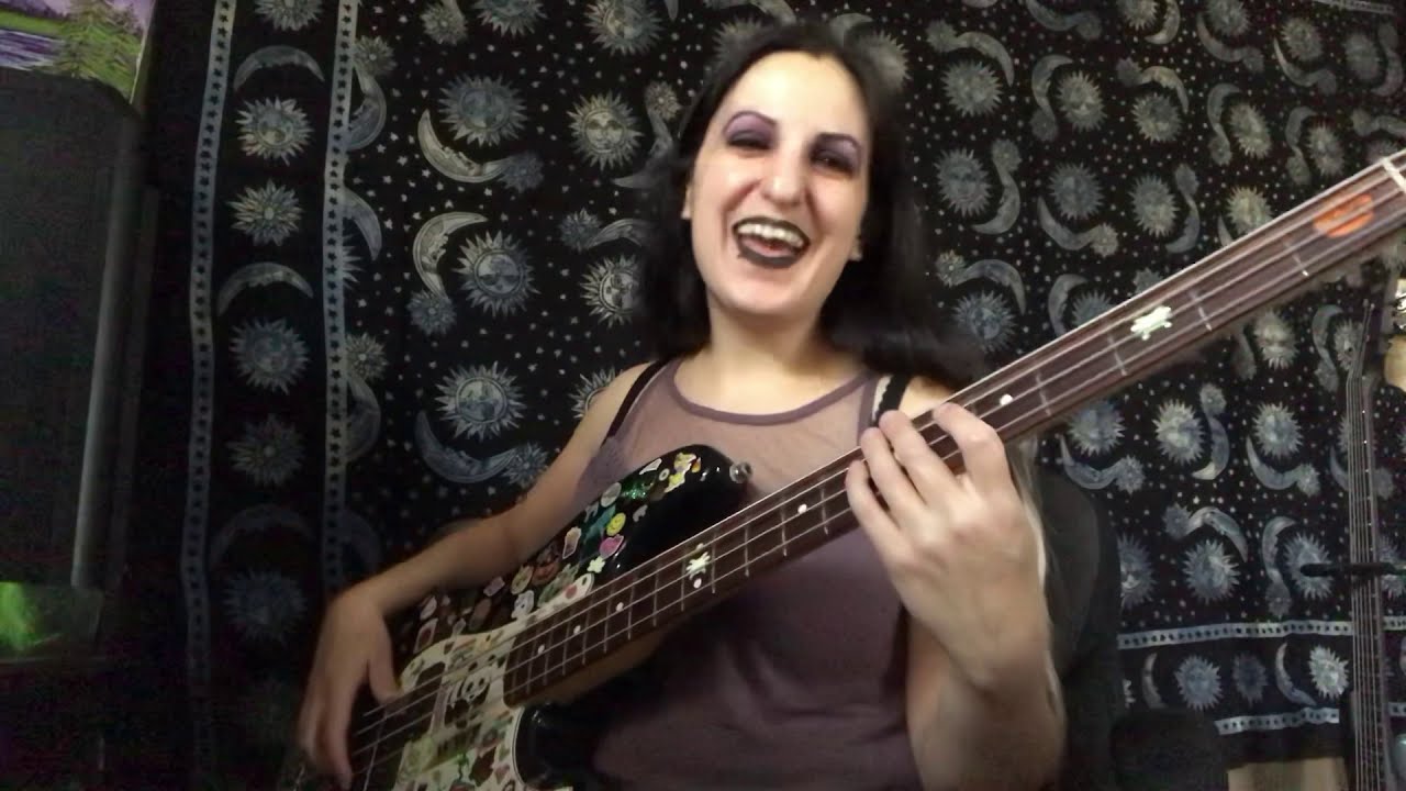 Black Sabbath “War Pigs” bass cover