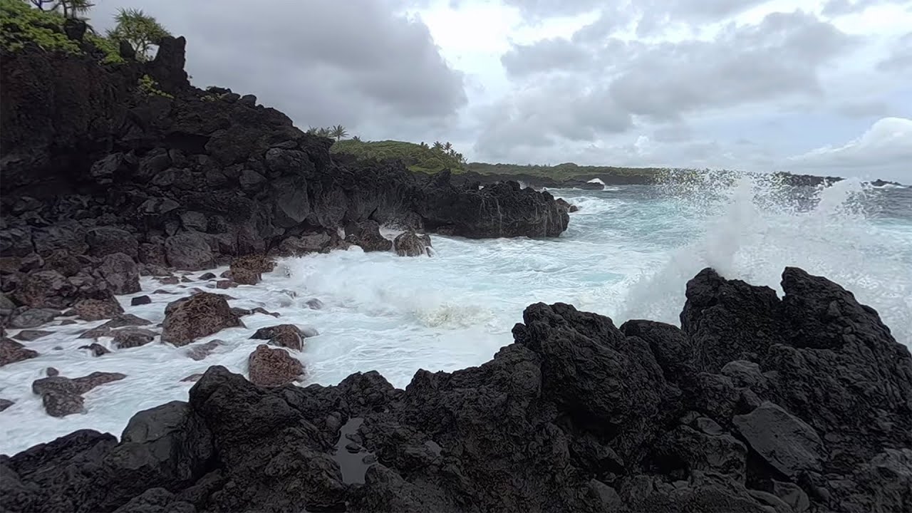 8K 360° | Crashing Waves on Maui’s Jagged Lava Coast — Waiʻānapanapa State Park
