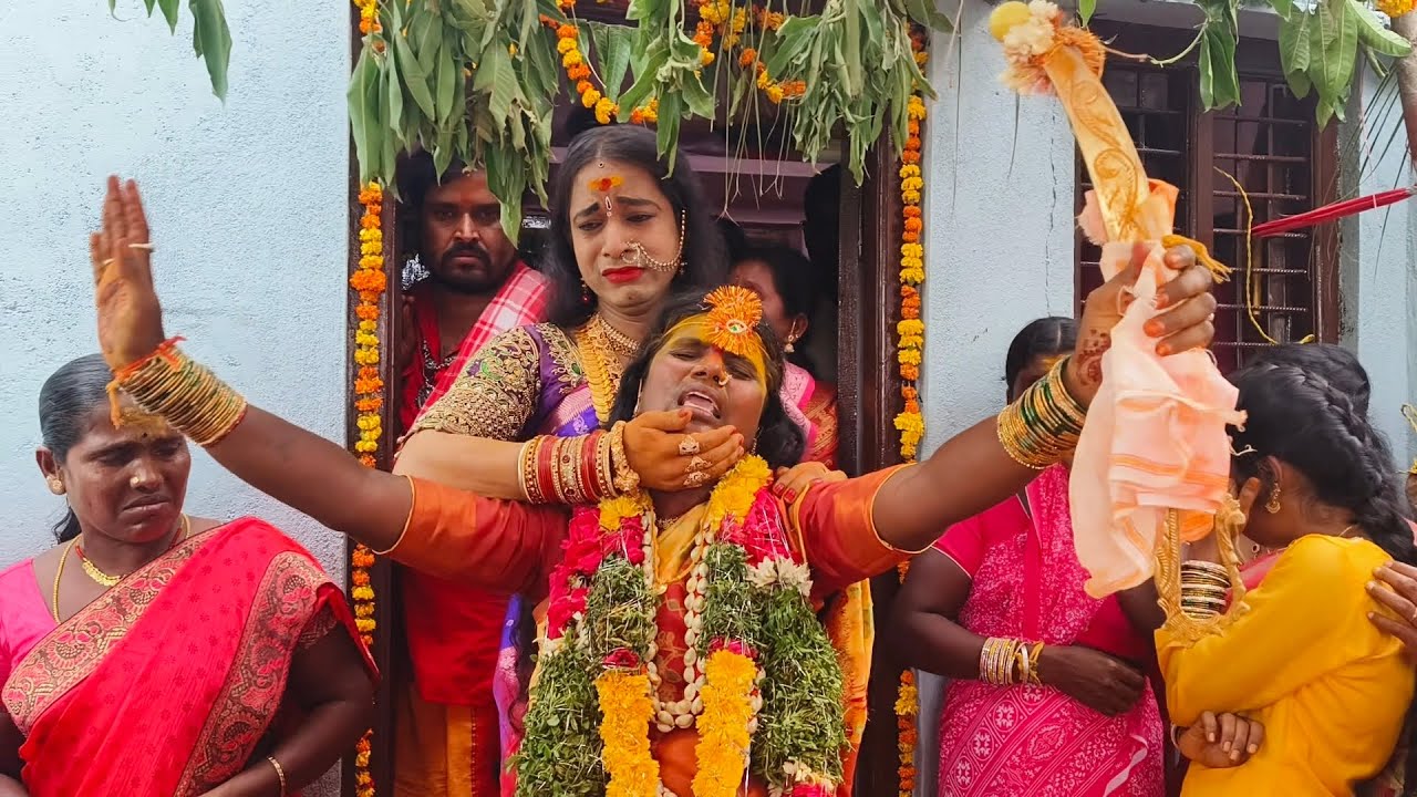 రాకేష్ బోనం అన్న 🙏🔱బల్కంపేట్ ఎల్లమ్మ నీ జోగు కళ్యాణం చేసుకొని కంటికి పుట్టడు 😭😭ఏడ్చిన జోగిని అంజనమ్మ