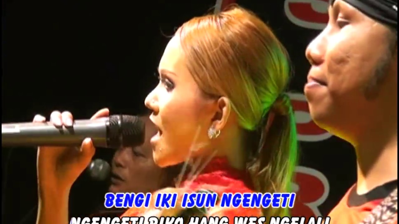 Eny Sagita - Ngelali | Dangdut (Official Music Video)