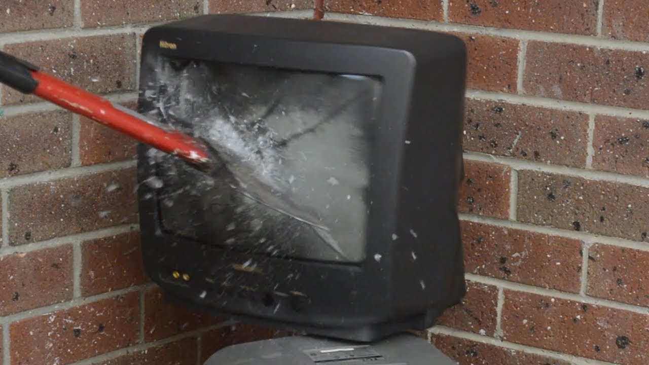 Smashing a Samsung TV-348 CRT Television